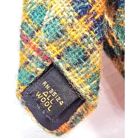 Vtg Benchmark Plaid Wool Necktie Green Gold Tartan Pattern Red Accent Narrow - Picture 2 of 7